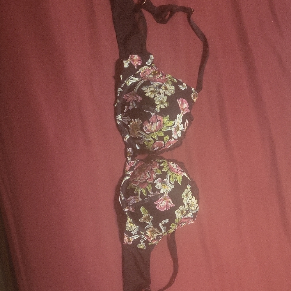 Victoria's Secret Black and Pink Floral Bra